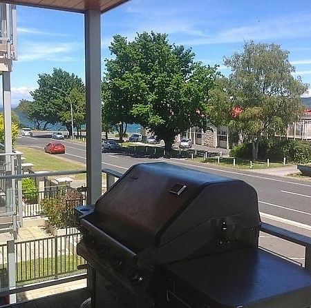 Taupo Vista - Taupo Apartment ภายนอก รูปภาพ